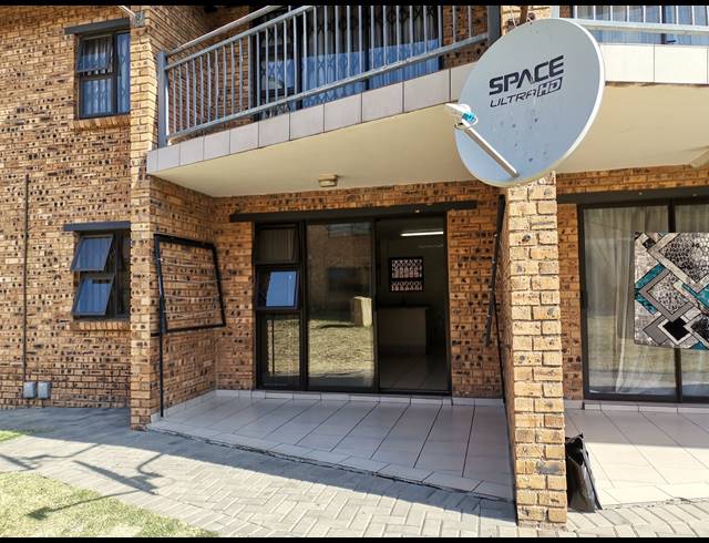3 BEDROOM APARTMENT FOR SALE IN WITFIELD